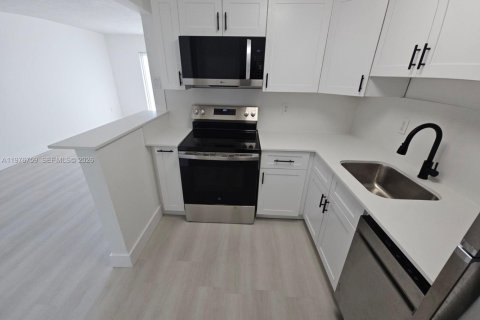 Appartement à louer à Miami Beach, Floride: 2 chambres № 2041485 - photo 5