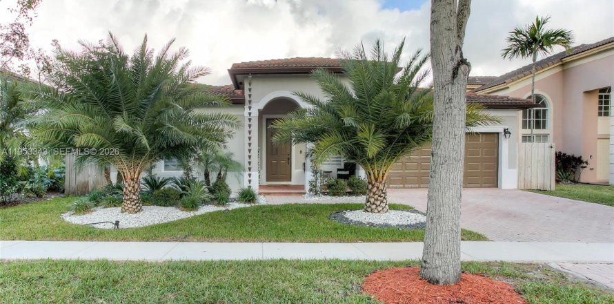 Villa ou maison à Homestead, Floride 4 chambres, 181.44 m2 № 2008817