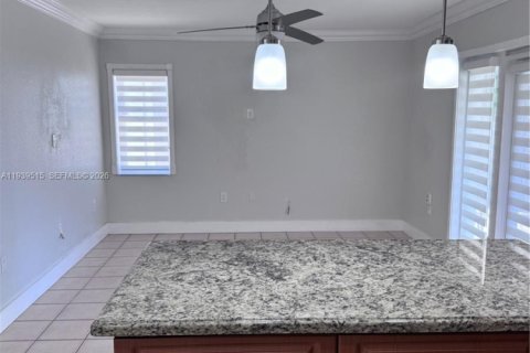 Снять в аренду виллу или дом в Майами, Флорида 3 спальни, 154.03м2, № 2004251 - фото 10