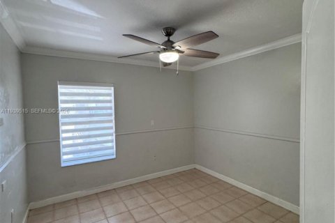 Снять в аренду виллу или дом в Майами, Флорида 3 спальни, 154.03м2, № 2004251 - фото 18