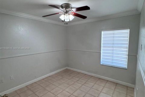 Снять в аренду виллу или дом в Майами, Флорида 3 спальни, 154.03м2, № 2004251 - фото 17