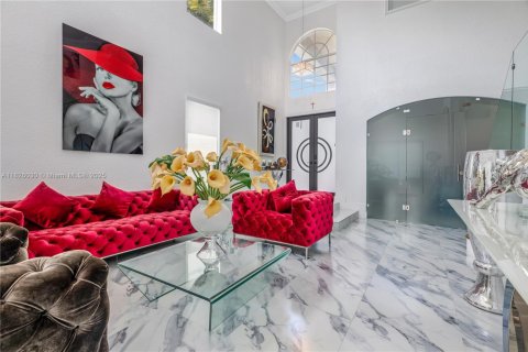 Villa ou maison à vendre à Miramar, Floride: 5 chambres, 306.21 m2 № 2034364 - photo 3