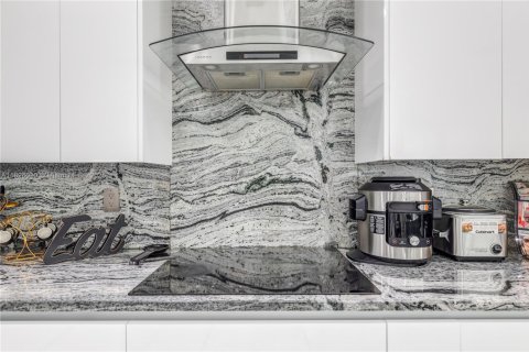 Villa ou maison à vendre à Miramar, Floride: 5 chambres, 306.21 m2 № 2034364 - photo 21