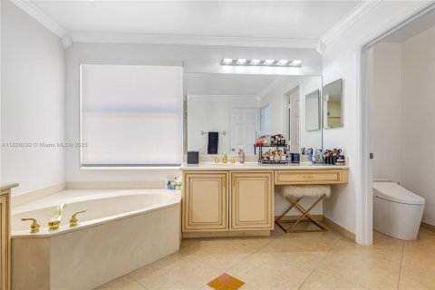 Villa ou maison à vendre à Miramar, Floride: 5 chambres, 306.21 m2 № 2034364 - photo 24