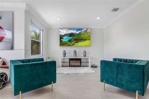 Villa ou maison à vendre à Miramar, Floride: 5 chambres, 306.21 m2 № 2034364 - photo 25