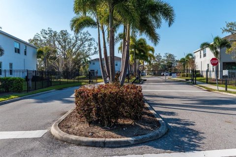 Adosado en venta en Sarasota, Florida, 3 dormitorios, 160.16 m2 № 1571598 - foto 27
