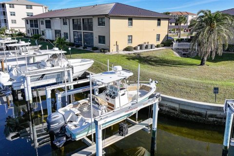 Copropriété à vendre à Punta Gorda, Floride: 3 chambres, 137.77 m2 № 2410650 - photo 4