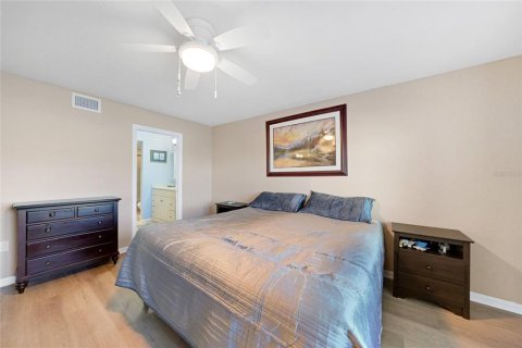 Copropriété à vendre à Punta Gorda, Floride: 3 chambres, 137.77 m2 № 2410650 - photo 15