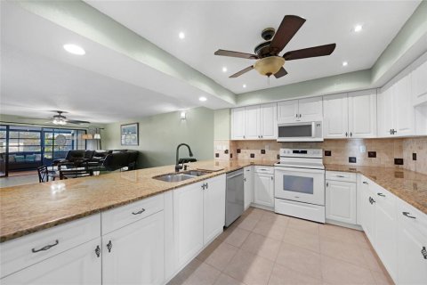Copropriété à vendre à Punta Gorda, Floride: 3 chambres, 137.77 m2 № 2410650 - photo 6