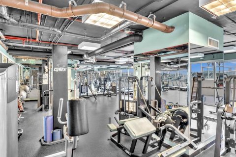 Condominio en alquiler en Miami Beach, Florida, 2 dormitorios, 100.15 m2 № 1953590 - foto 28