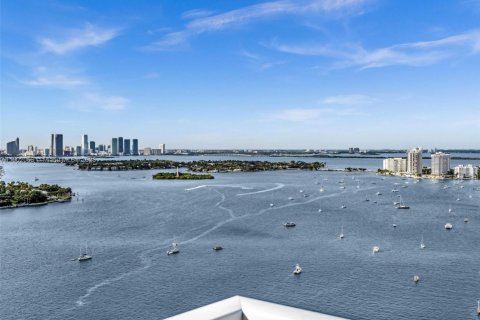 Condominio en alquiler en Miami Beach, Florida, 2 dormitorios, 100.15 m2 № 1953590 - foto 7