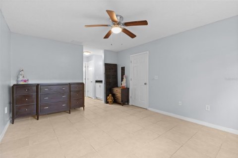 Condo in Longwood, Florida, 2 bedrooms  № 2151875 - photo 17