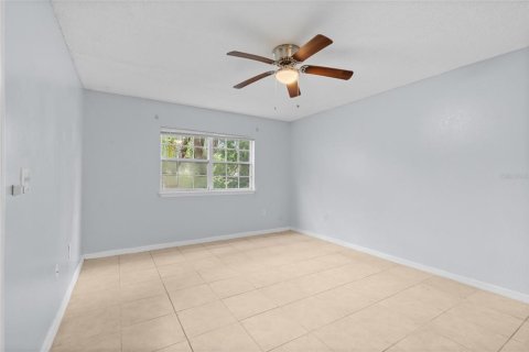 Condo in Longwood, Florida, 2 bedrooms  № 2151875 - photo 16