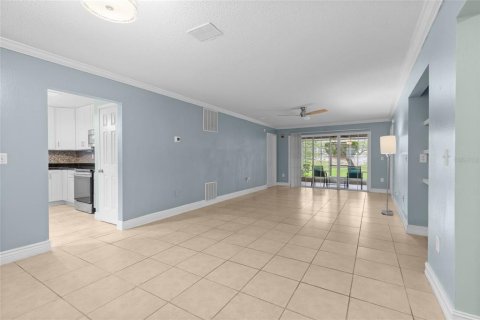 Condo in Longwood, Florida, 2 bedrooms  № 2151875 - photo 6