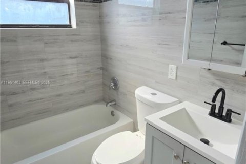 Casa en alquiler en Hollywood, Florida, 3 dormitorios, 69.12 m2 № 2023338 - foto 20