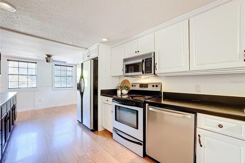 Villa ou maison à vendre à Mount Dora, Floride: 4 chambres, 230.3 m2 № 2126957 - photo 18