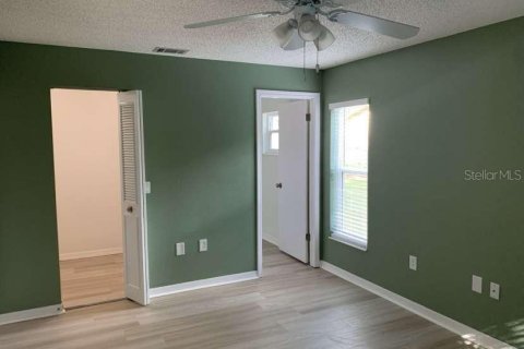 House in Hudson, Florida 2 bedrooms, 110.46 sq.m. № 2395843 - photo 15