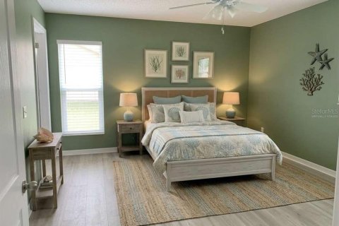 House in Hudson, Florida 2 bedrooms, 110.46 sq.m. № 2395843 - photo 12