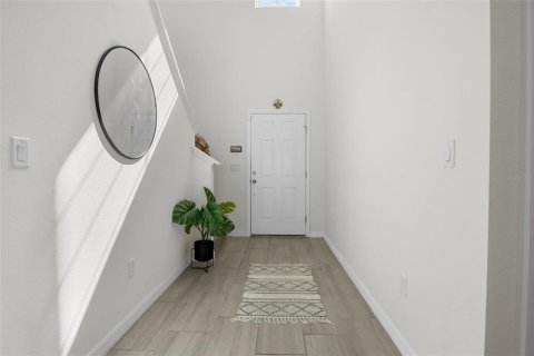 Townhouse in Davenport, Florida 4 bedrooms, 196.95 sq.m. № 1732327 - photo 4