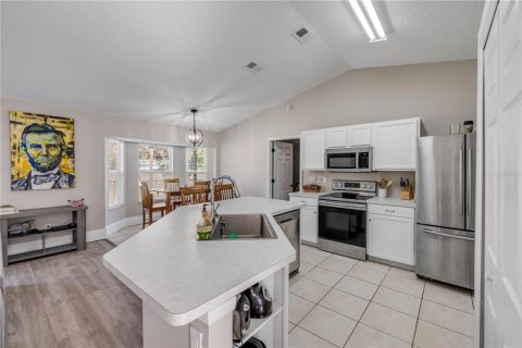 House in Edgewater, Florida 3 bedrooms, 130.43 sq.m. № 1662249 - photo 12