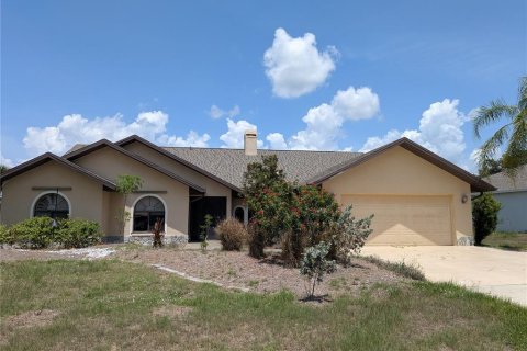 Casa en venta en Punta Gorda, Florida, 4 dormitorios, 240.25 m2 № 1770211 - foto 1