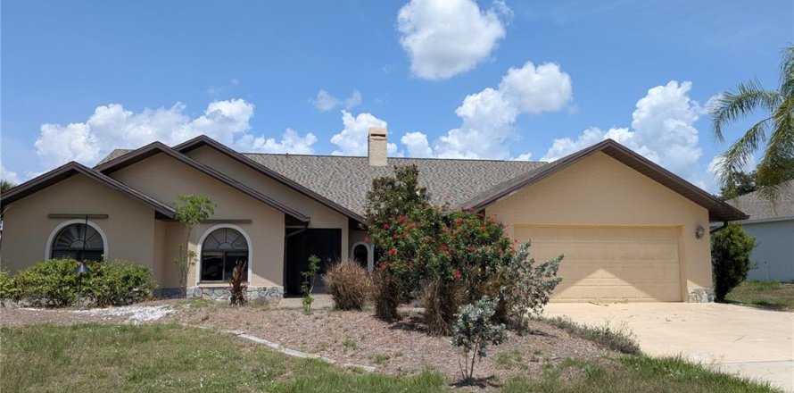 Casa en Punta Gorda, Florida 4 dormitorios, 240.25 m2 № 1770211