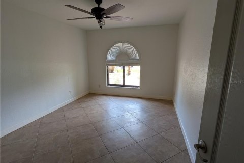 Casa en venta en Punta Gorda, Florida, 4 dormitorios, 240.25 m2 № 1770211 - foto 27