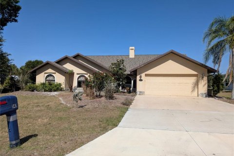 Casa en venta en Punta Gorda, Florida, 4 dormitorios, 240.25 m2 № 1770211 - foto 2
