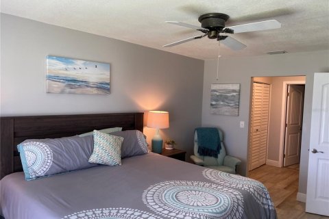 Copropriété à louer à Sarasota, Floride: 2 chambres, 112.6 m2 № 2298573 - photo 16