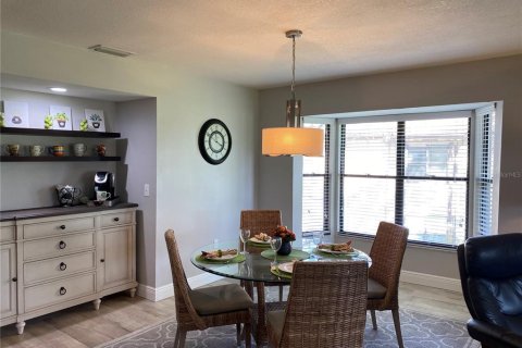 Copropriété à louer à Sarasota, Floride: 2 chambres, 112.6 m2 № 2298573 - photo 21