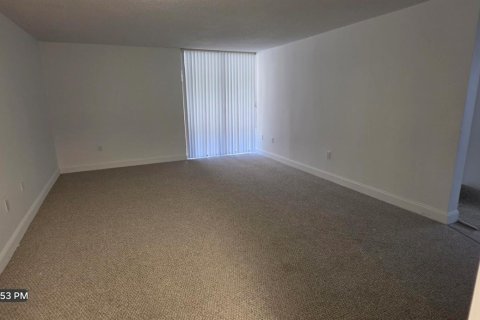 Copropriété à louer à Miami, Floride: 1 chambre, 67.35 m2 № 2387783 - photo 4