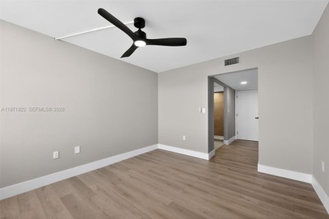 Copropriété à vendre à Davie, Floride: 2 chambres, 102.19 m2 № 2042255 - photo 16