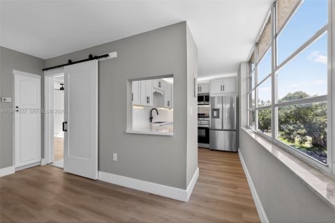 Copropriété à vendre à Davie, Floride: 2 chambres, 102.19 m2 № 2042255 - photo 9