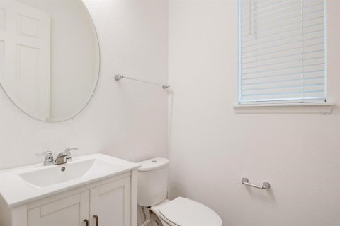 House in Winter Garden, Florida 4 bedrooms, 193.05 sq.m. № 2237459 - photo 23