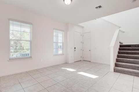 House in Winter Garden, Florida 4 bedrooms, 193.05 sq.m. № 2237459 - photo 10