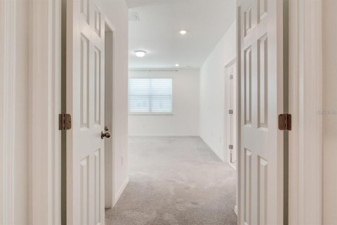 House in Winter Garden, Florida 4 bedrooms, 193.05 sq.m. № 2237459 - photo 29