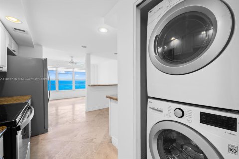 Copropriété à vendre à Fort Lauderdale, Floride: 2 chambres, 169.18 m2 № 1930250 - photo 23