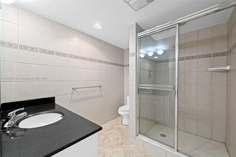 Copropriété à vendre à Fort Lauderdale, Floride: 2 chambres, 169.18 m2 № 1930250 - photo 21