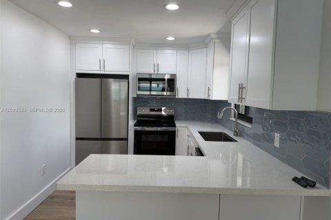 Villa ou maison à louer à Key Largo, Floride: 3 chambres, 102.19 m2 № 2382997 - photo 8