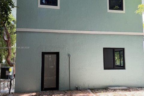 Villa ou maison à louer à Key Largo, Floride: 3 chambres, 102.19 m2 № 2382997 - photo 17