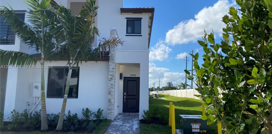 Touwnhouse à Miami, Floride 3 chambres № 2258051