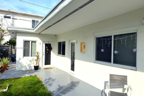 Дом в Майами, Флорида 1 спальня, 47.38м2 № 1988791