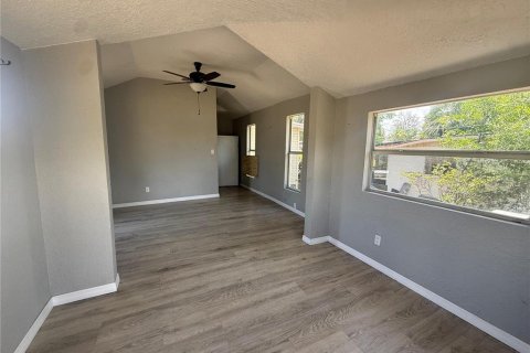 House in Saint Petersburg, Florida 2 bedrooms, 64.2 sq.m. № 2097343 - photo 5