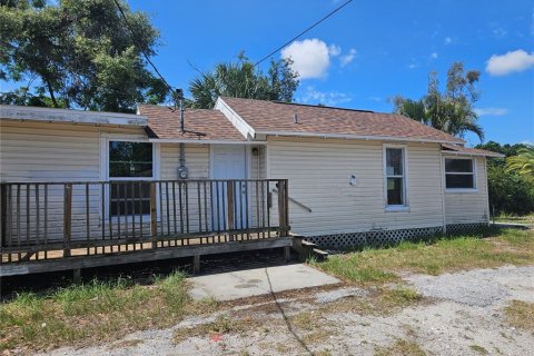 House in Saint Petersburg, Florida 2 bedrooms, 64.2 sq.m. № 2097343 - photo 2