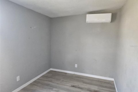 House in Saint Petersburg, Florida 2 bedrooms, 64.2 sq.m. № 2097343 - photo 7