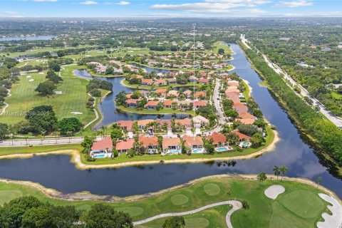 Villa ou maison à vendre à Weston, Floride: 3 chambres, 287.63 m2 № 1941177 - photo 30