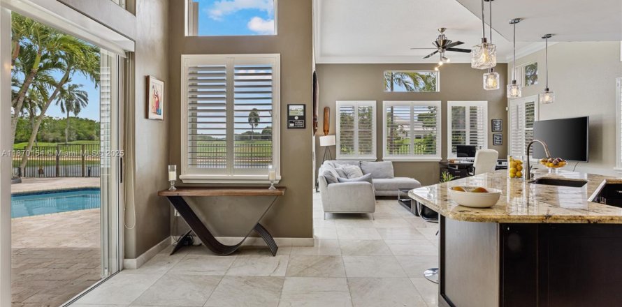 Villa ou maison à Weston, Floride 3 chambres, 287.63 m2 № 1941177