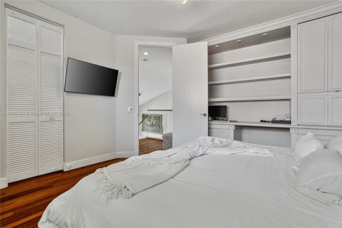 Villa ou maison à vendre à Weston, Floride: 3 chambres, 287.63 m2 № 1941177 - photo 17