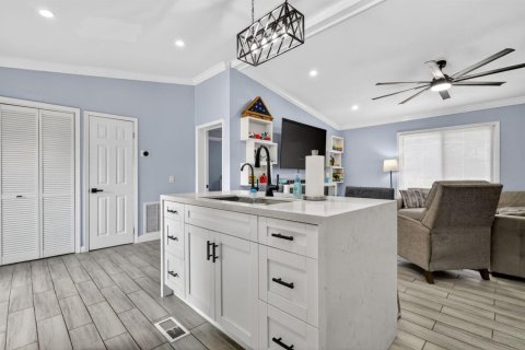 Villa ou maison à vendre à West Palm Beach, Floride: 3 chambres, 98.1 m2 № 2177061 - photo 13