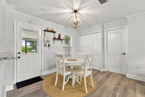 House in Oldsmar, Florida 4 bedrooms, 113.71 sq.m. № 2416653 - photo 9